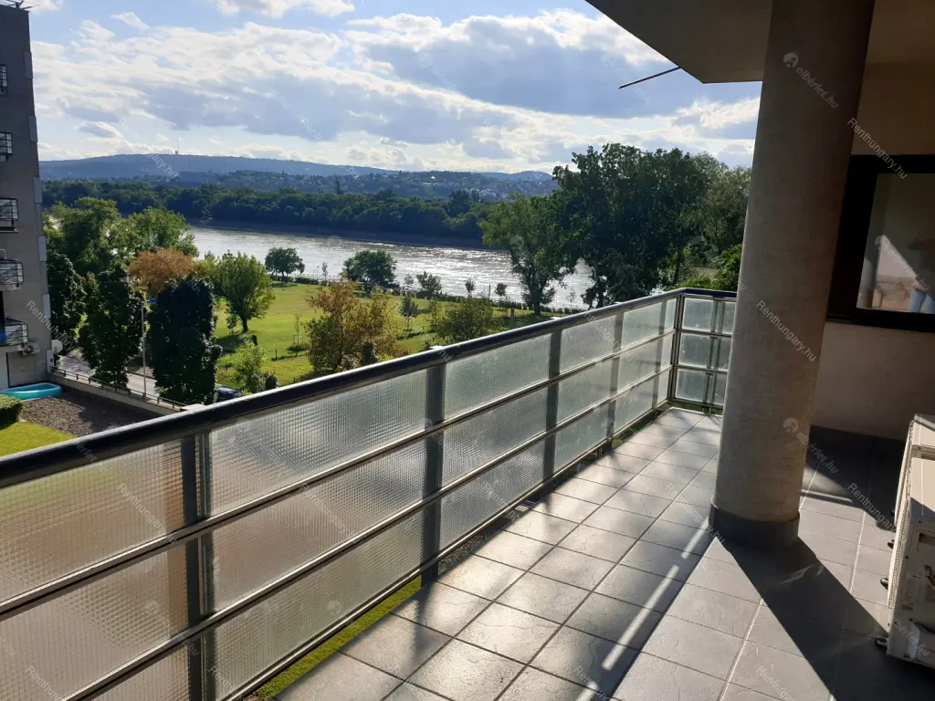 Kiadó albérlet 460000 Ft/hó áron: Budapest, XIII. kerület  Népfürdő utca. Mérete: 81 nm, 3 szobás | Alberlet.hu - 6691978