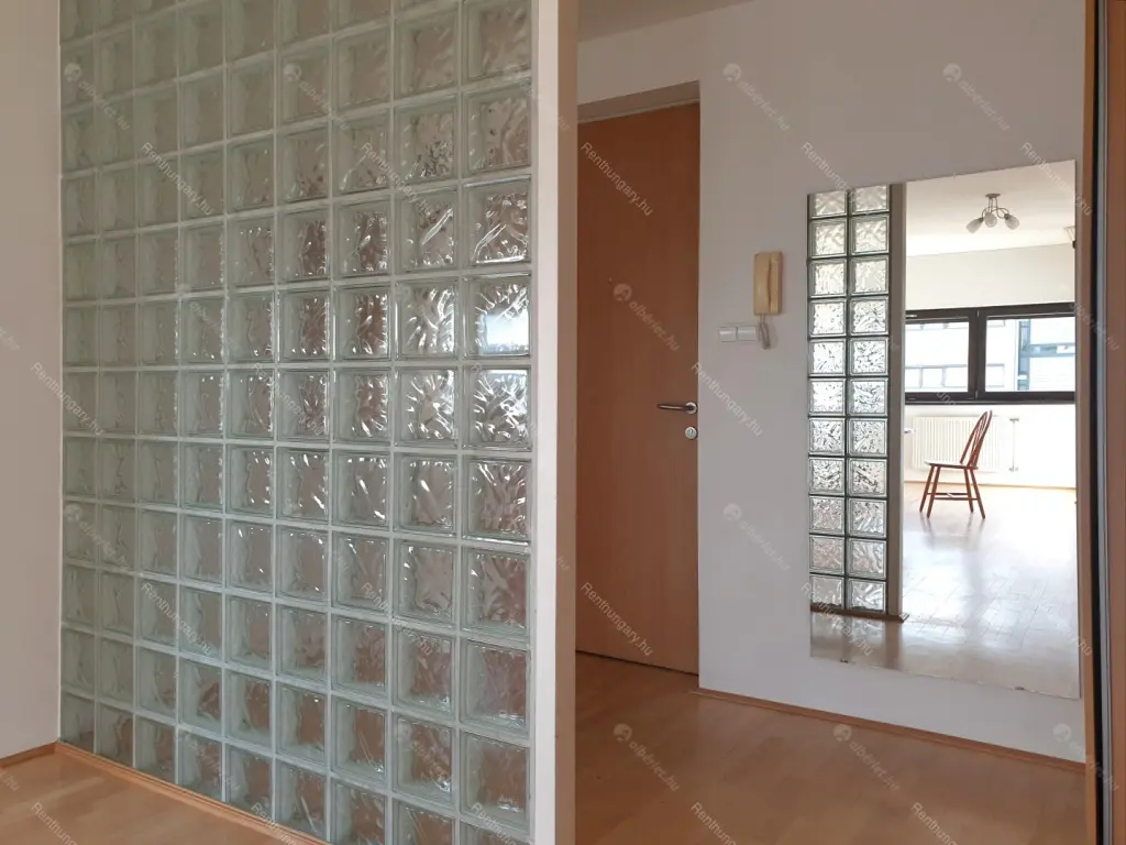 Kiadó albérlet 460000 Ft/hó áron: Budapest, XIII. kerület  Népfürdő utca. Mérete: 81 nm, 3 szobás | Alberlet.hu - 6691996