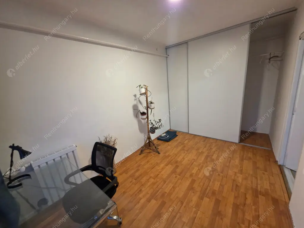 Kiadó albérlet 419000 Ft/hó áron: Budapest, XIII. kerület  Népfürdő utca. Mérete: 81 nm, 3 szobás | Alberlet.hu - 6636570