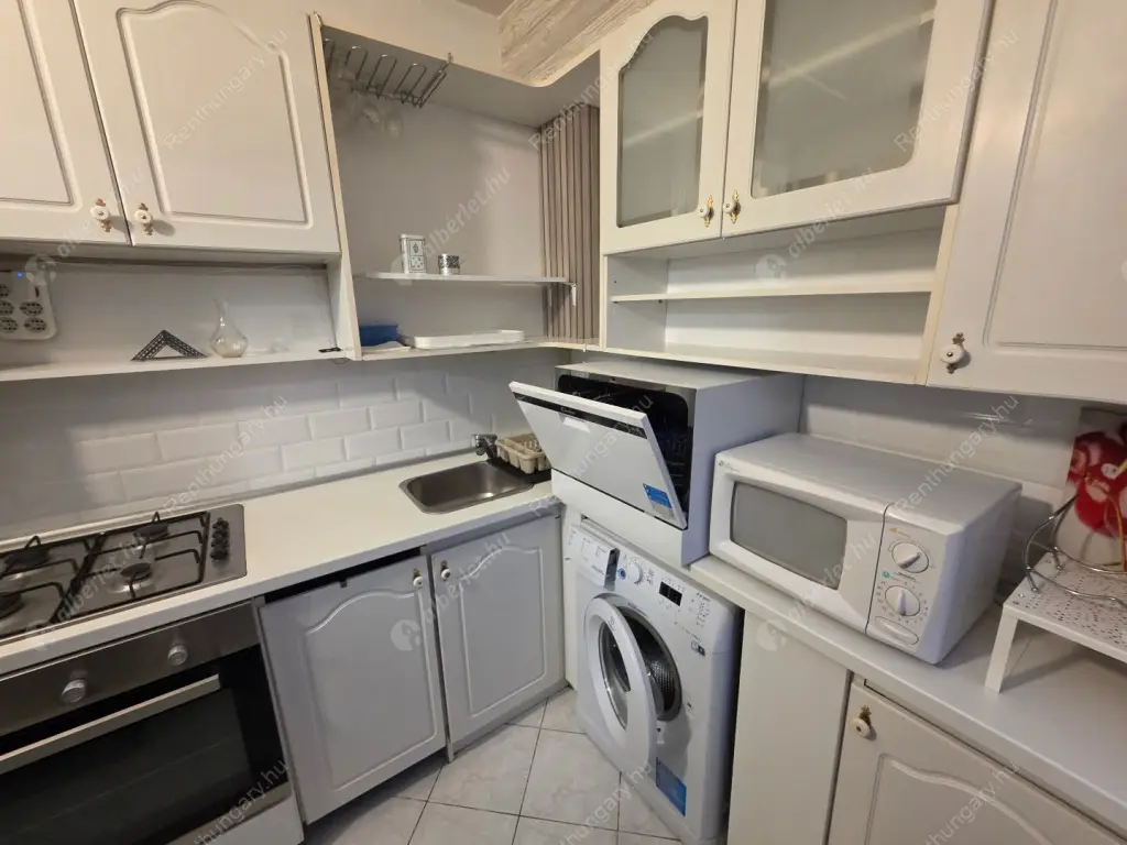 Kiadó albérlet 419000 Ft/hó áron: Budapest, XIII. kerület  Népfürdő utca. Mérete: 81 nm, 3 szobás | Alberlet.hu - 6636584