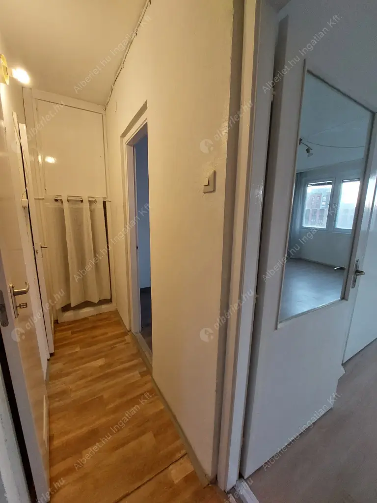 Kiadó albérlet 210000 Ft/hó áron: Budapest, XIII. kerület  Országbíró utca. Mérete: 50 nm, 2 szobás | Alberlet.hu - 6589763
