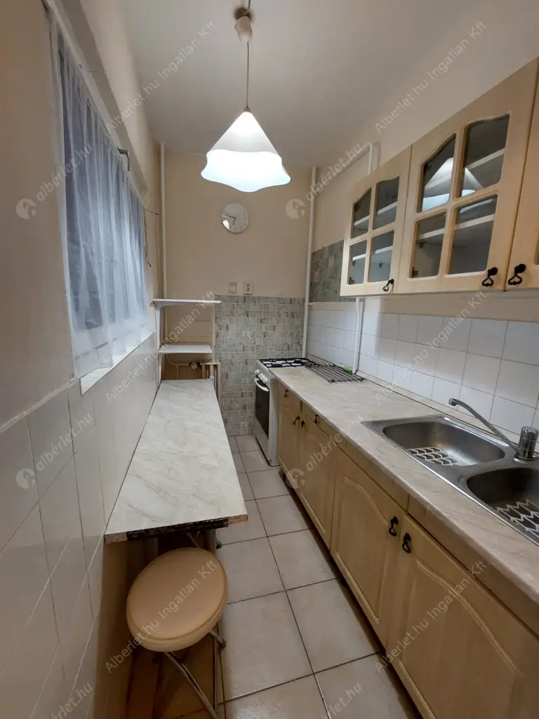 Kiadó albérlet 210000 Ft/hó áron: Budapest, XIII. kerület  Országbíró utca. Mérete: 50 nm, 2 szobás | Alberlet.hu - 6589766