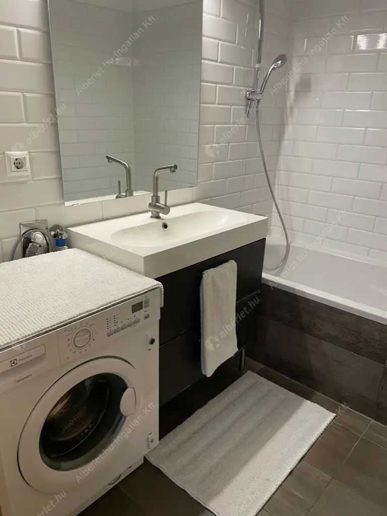 Kiadó albérlet 750000 Ft/hó áron: Budapest, XIII. kerület  Pannónia utca. Mérete: 106 nm, 3 szobás | Alberlet.hu - 6571165