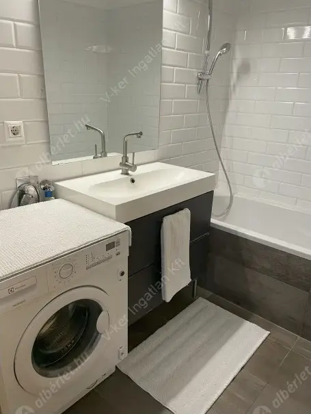 Kiadó albérlet 750000 Ft/hó áron: Budapest, XIII. kerület  Pannónia utca. Mérete: 106 nm, 4 szobás | Alberlet.hu - 6570699