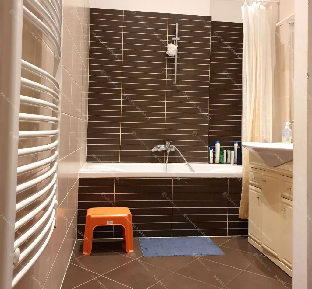 Kiadó albérlet 600000 Ft/hó áron: Budapest, XIII. kerület  Pannónia utca. Mérete: 116 nm, 4 szobás | Alberlet.hu - 6743835