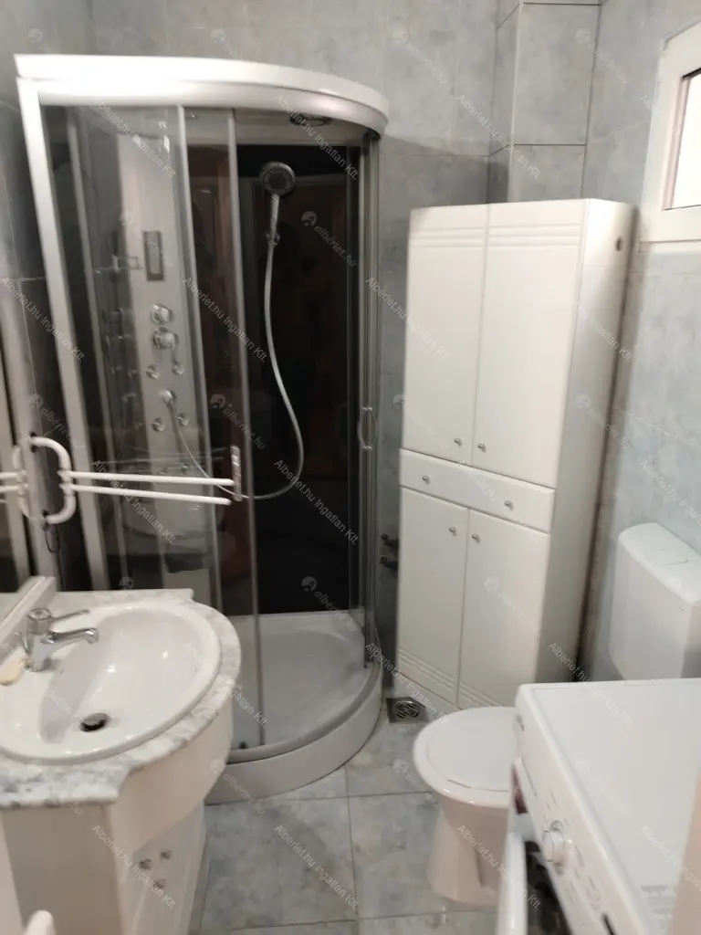 Kiadó albérlet 180000 Ft/hó áron: Budapest, XIII. kerület  Pannónia utca. Mérete: 36 nm, 1 szobás | Alberlet.hu - 6675099