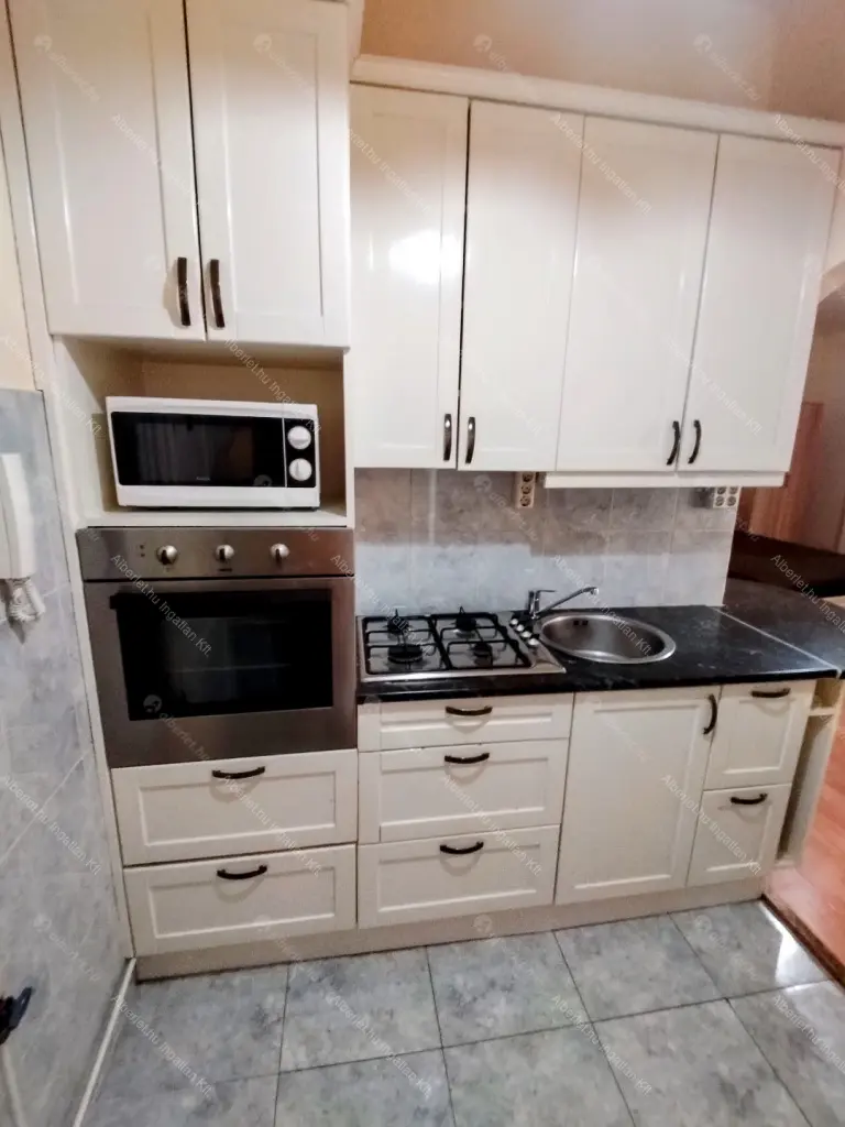 Kiadó albérlet 180000 Ft/hó áron: Budapest, XIII. kerület  Pannónia utca. Mérete: 36 nm, 1 szobás | Alberlet.hu - 6675101