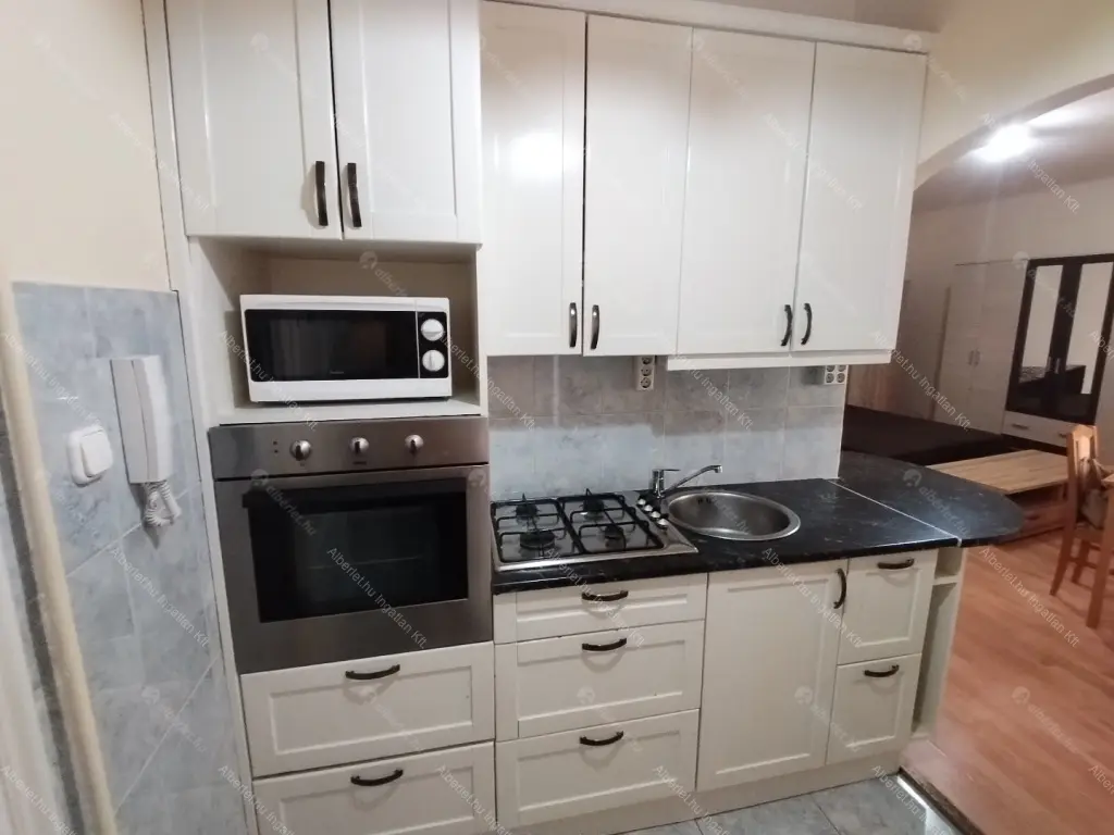 Kiadó albérlet 180000 Ft/hó áron: Budapest, XIII. kerület  Pannónia utca. Mérete: 36 nm, 1 szobás | Alberlet.hu - 6675104