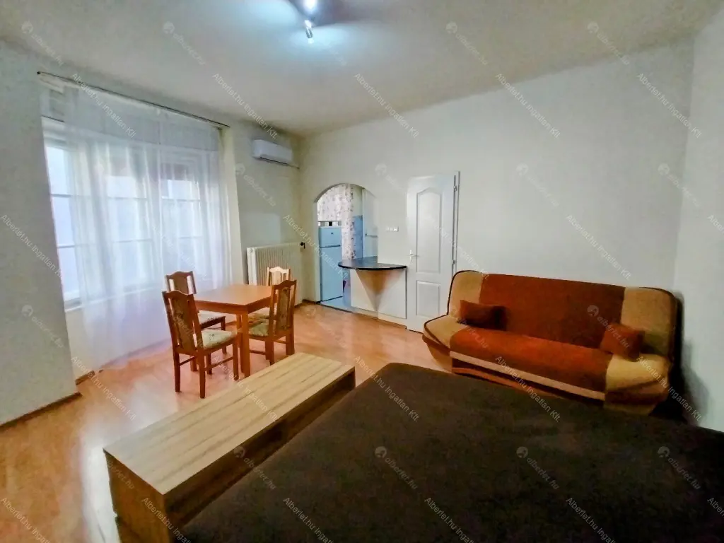 Kiadó albérlet 180000 Ft/hó áron: Budapest, XIII. kerület  Pannónia utca. Mérete: 36 nm, 1 szobás | Alberlet.hu - 6706710