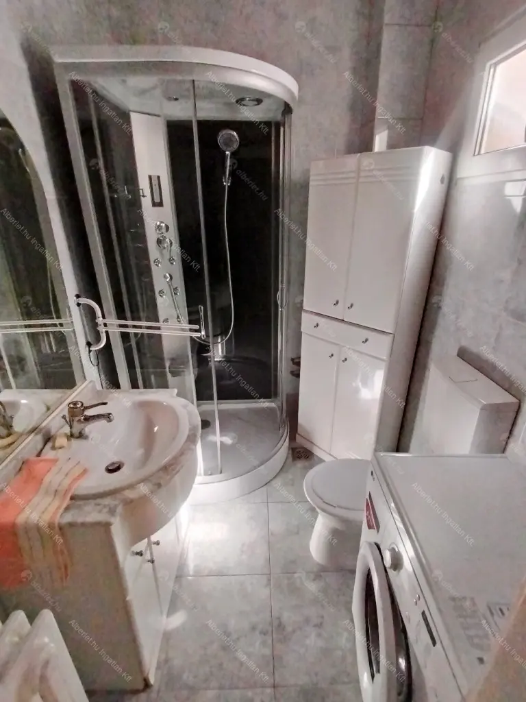 Kiadó albérlet 180000 Ft/hó áron: Budapest, XIII. kerület  Pannónia utca. Mérete: 36 nm, 1 szobás | Alberlet.hu - 6706718