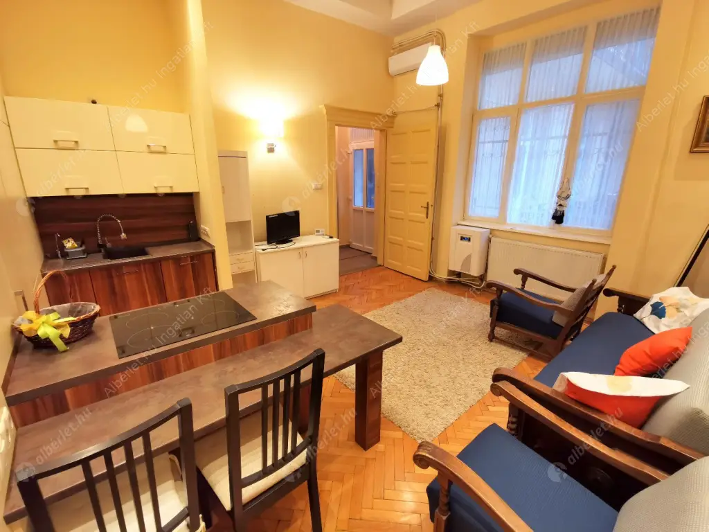 Kiadó albérlet 240000 Ft/hó áron: Budapest, XIII. kerület  Pannónia utca. Mérete: 38 nm, 1 szobás | Alberlet.hu - 6628163