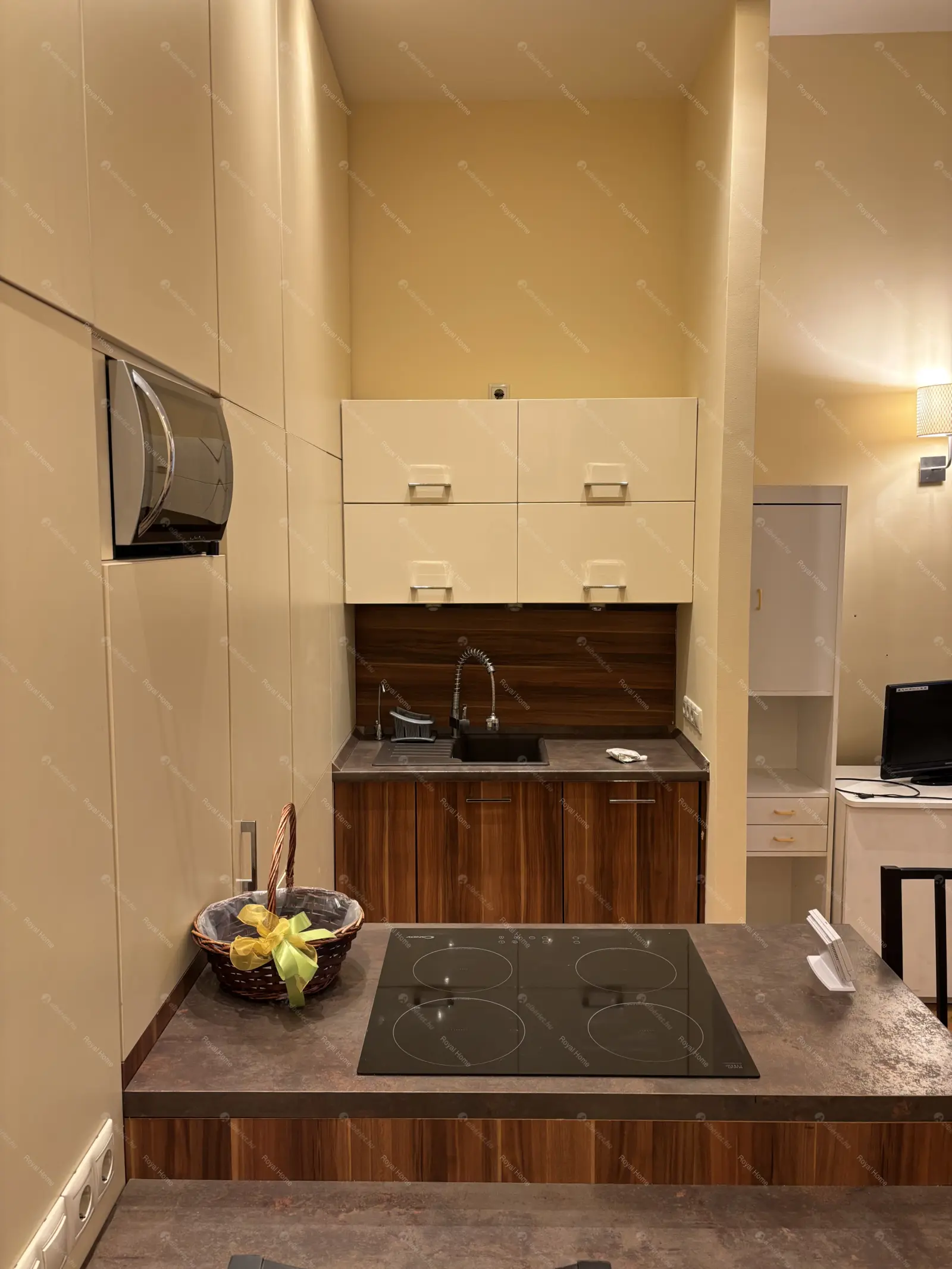 Kiadó albérlet 240000 Ft/hó áron: Budapest, XIII. kerület  Pannónia utca. Mérete: 38 nm, 1 szobás | Alberlet.hu - 6662589