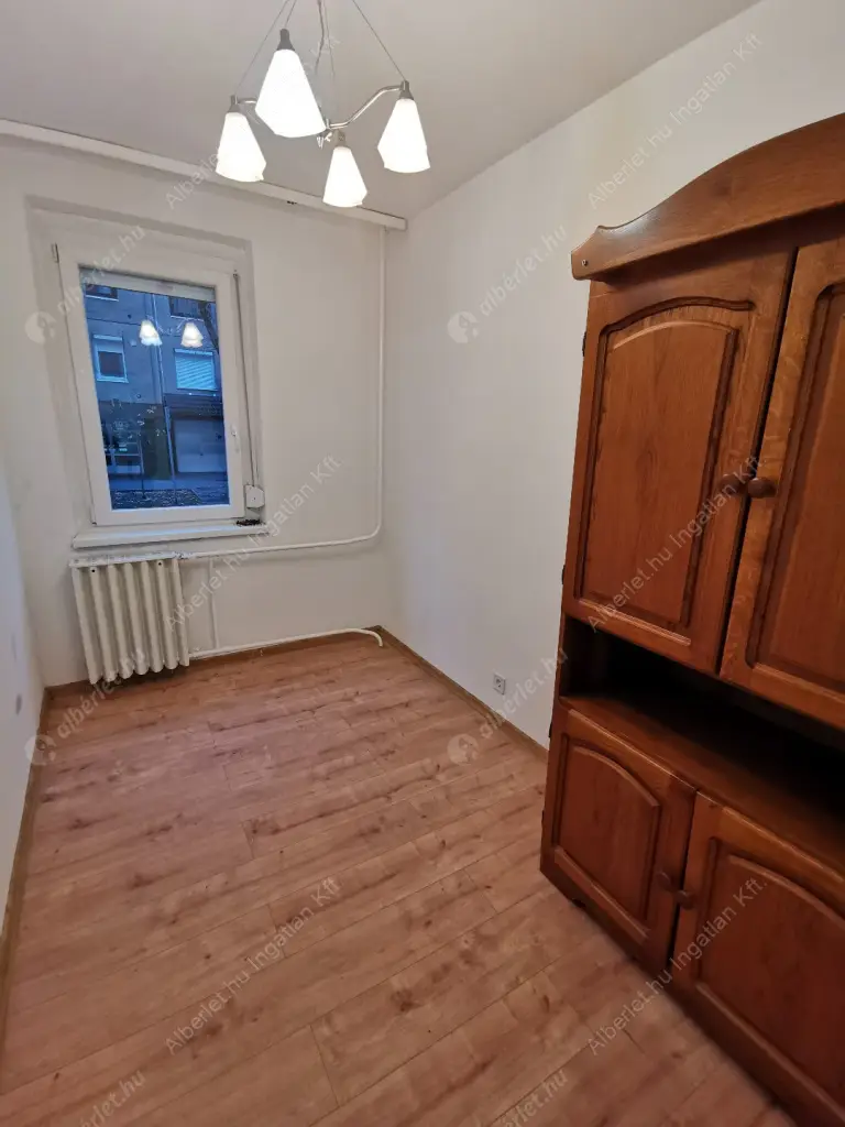 Kiadó albérlet 300000 Ft/hó áron: Budapest, XIII. kerület  Pannónia utca. Mérete: 38 nm, 1 szobás | Alberlet.hu - 6591749