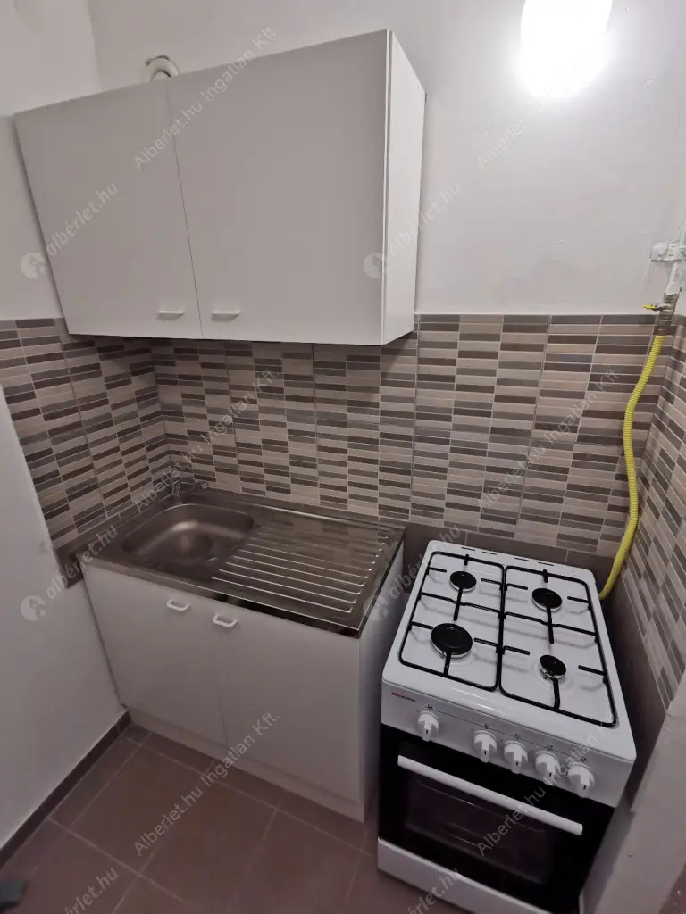 Kiadó albérlet 300000 Ft/hó áron: Budapest, XIII. kerület  Pannónia utca. Mérete: 38 nm, 1 szobás | Alberlet.hu - 6591761