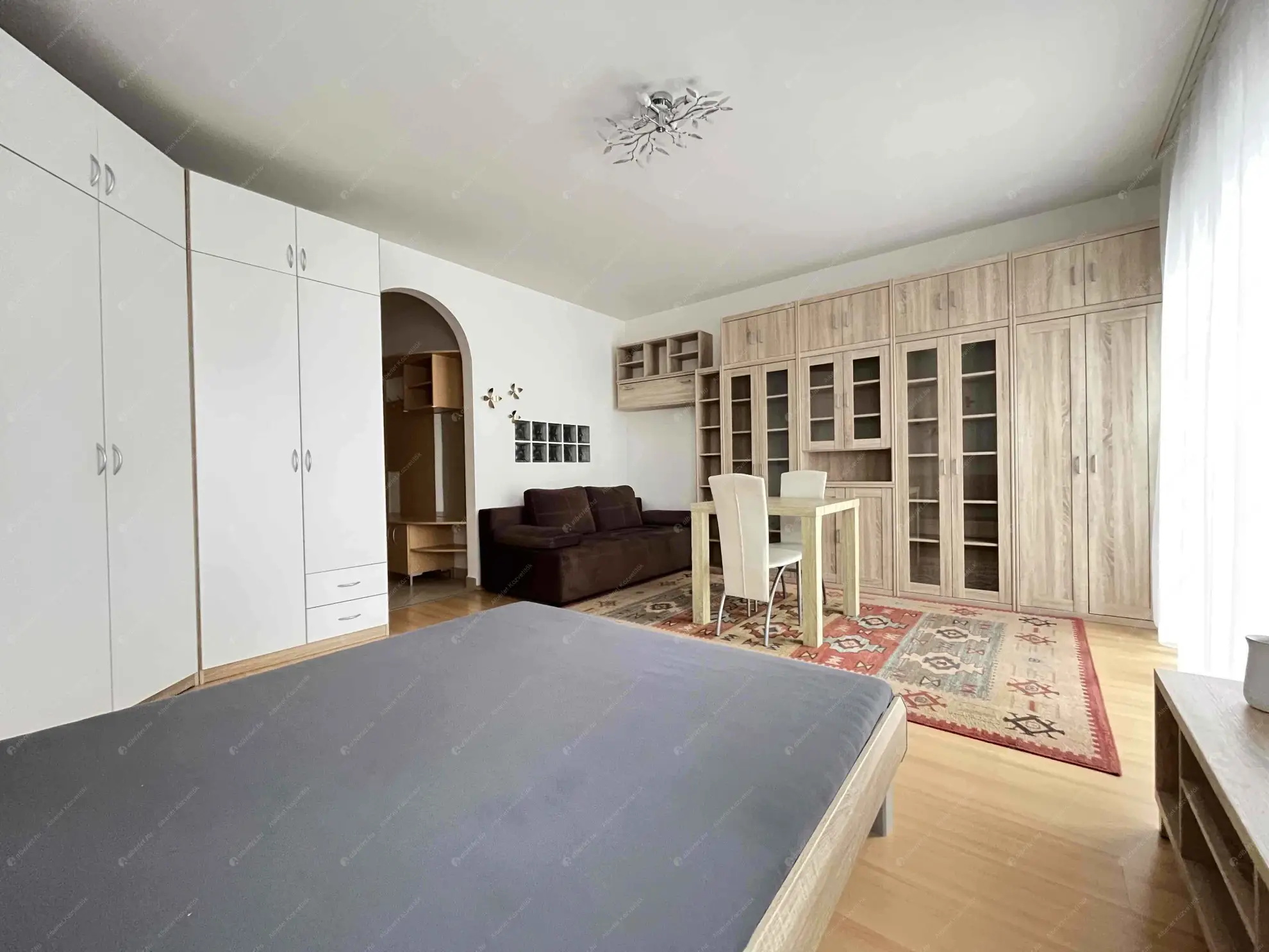 Kiadó albérlet 210000 Ft/hó áron: Budapest, XIII. kerület  Pap Károly utca. Mérete: 37 nm, 1 szobás | Alberlet.hu - 6612106