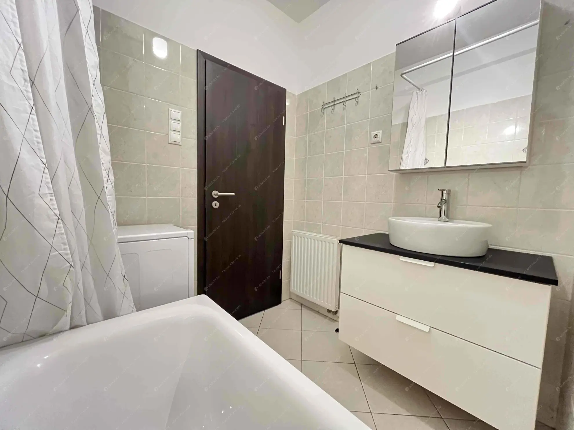 Kiadó albérlet 240000 Ft/hó áron: Budapest, XIII. kerület  Pap Károly utca. Mérete: 42 nm, 2 szobás | Alberlet.hu - 6592692