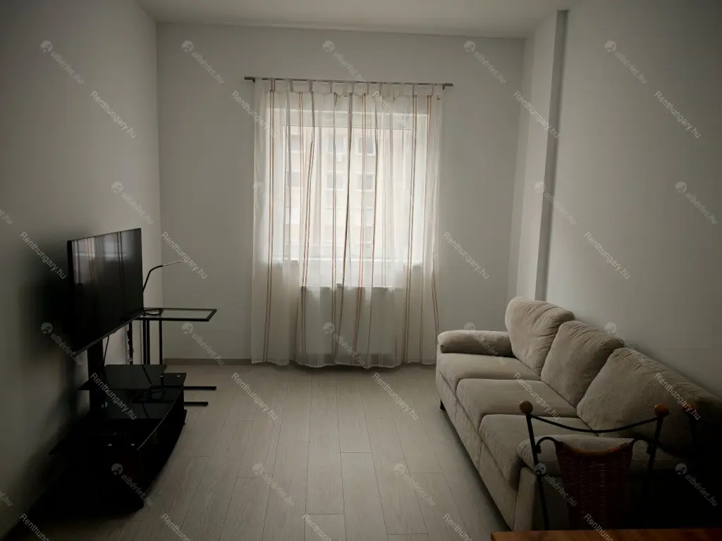 Kiadó albérlet 260000 Ft/hó áron: Budapest, XIII. kerület  Petneházy utca. Mérete: 42 nm, 2 szobás | Alberlet.hu - 6667478