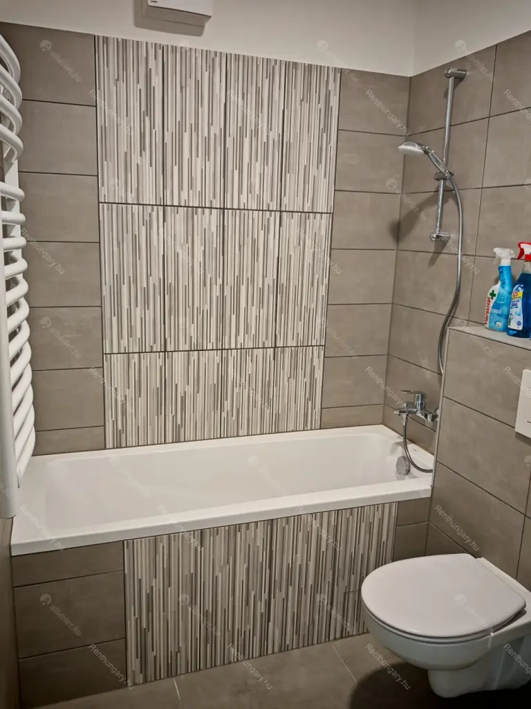 Kiadó albérlet 260000 Ft/hó áron: Budapest, XIII. kerület  Petneházy utca. Mérete: 42 nm, 2 szobás | Alberlet.hu - 6667481