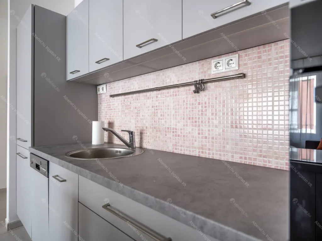 Kiadó albérlet 320000 Ft/hó áron: Budapest, XIII. kerület  Petneházy utca. Mérete: 45 nm, 2 szobás | Alberlet.hu - 6659951