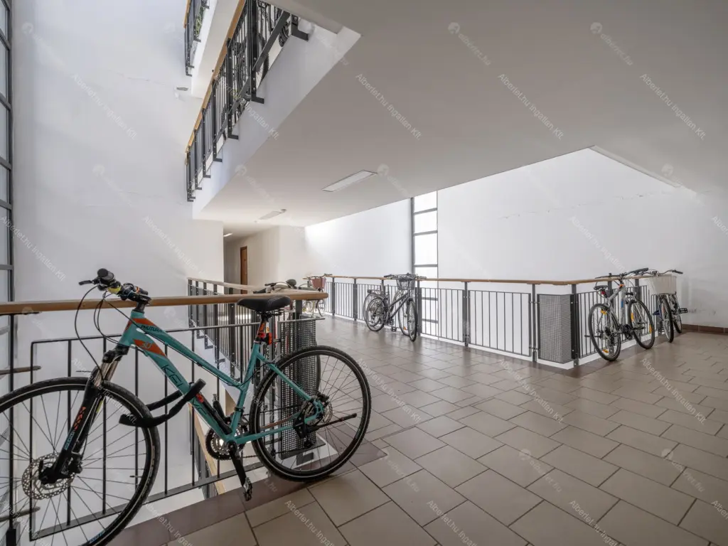 Kiadó albérlet 320000 Ft/hó áron: Budapest, XIII. kerület  Petneházy utca. Mérete: 45 nm, 2 szobás | Alberlet.hu - 6659965