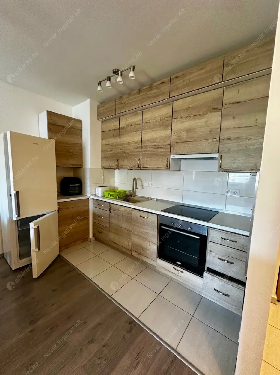 Kiadó albérlet 300000 Ft/hó áron: Budapest, XIII. kerület  Petneházy utca. Mérete: 65 nm, 3 szobás | Alberlet.hu - 6574214