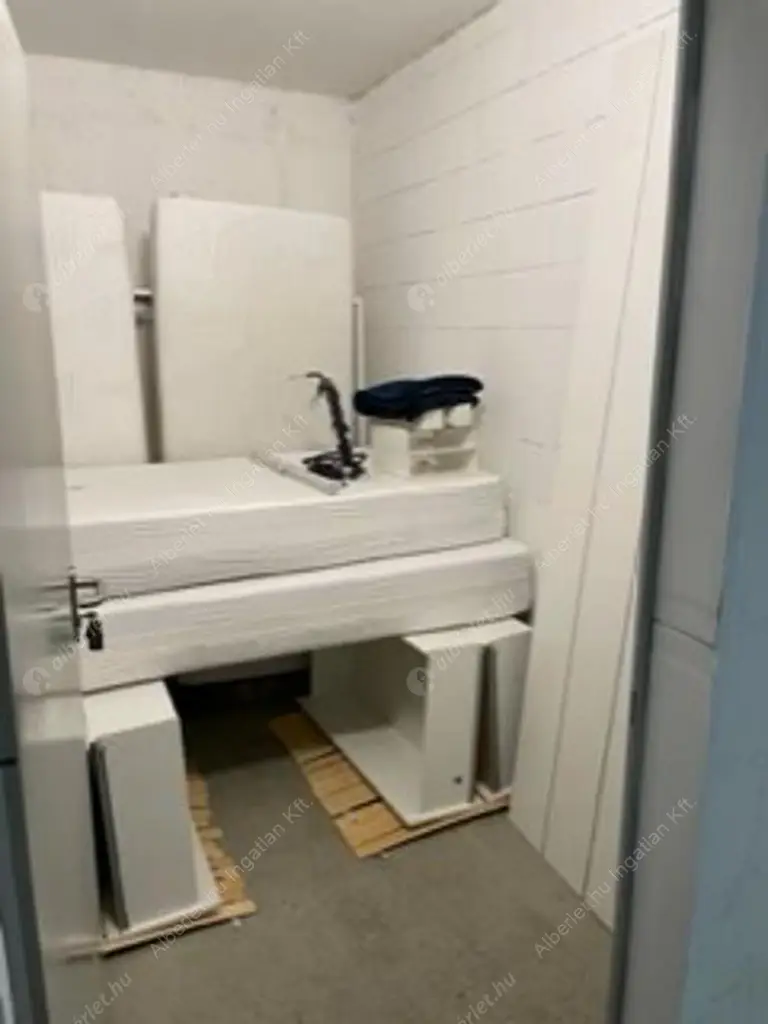 Kiadó albérlet 560000 Ft/hó áron: Budapest, XIII. kerület  Petneházy utca. Mérete: 82 nm, 4 szobás | Alberlet.hu - 6589525