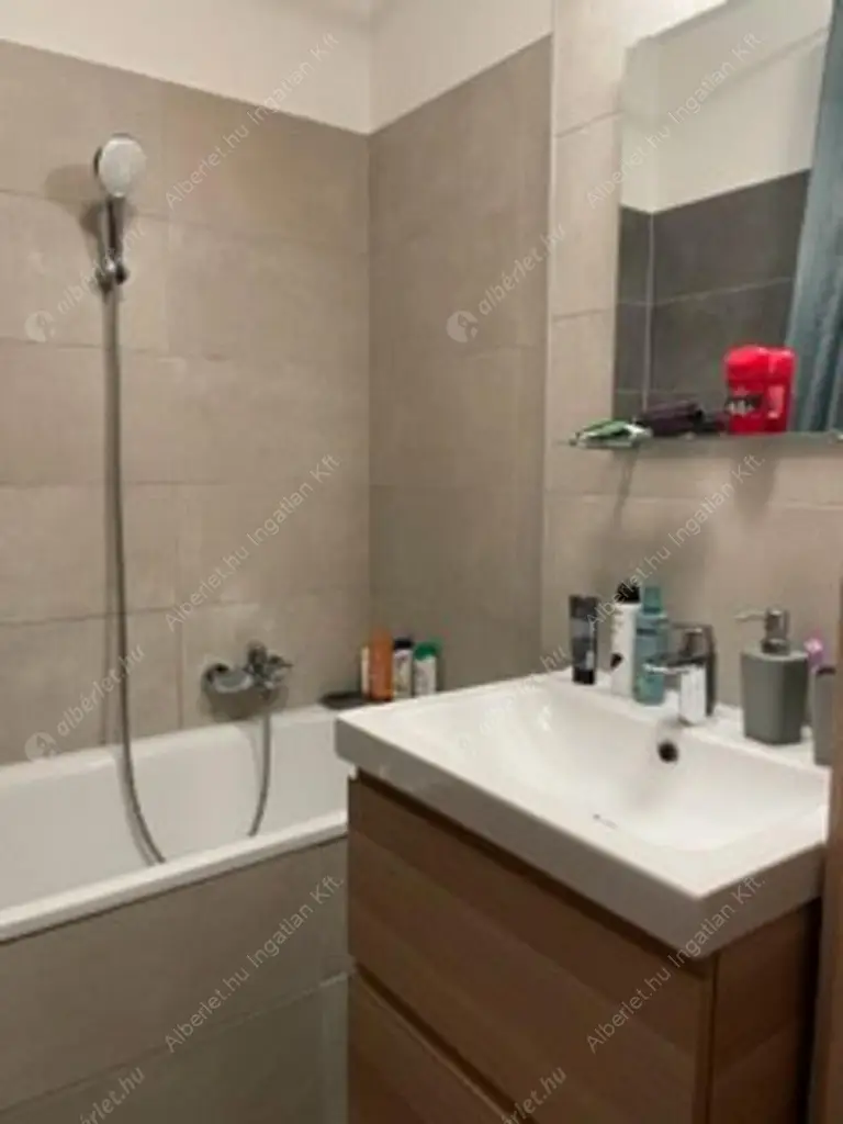 Kiadó albérlet 530000 Ft/hó áron: Budapest, XIII. kerület  Petneházy utca. Mérete: 82 nm, 4 szobás | Alberlet.hu - 6613680