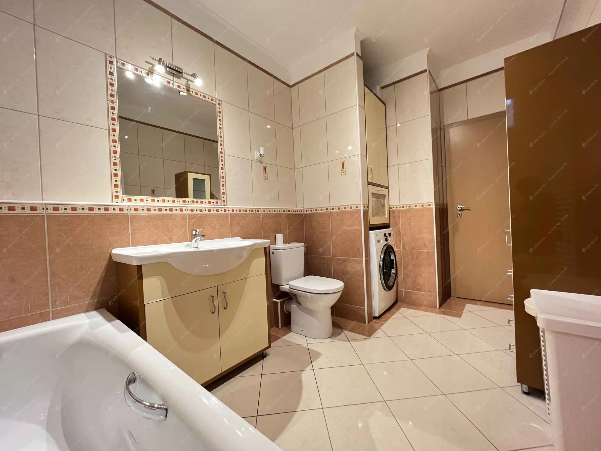 Kiadó albérlet 400000 Ft/hó áron: Budapest, XIII. kerület  Petneházy utca. Mérete: 90 nm, 2 szobás | Alberlet.hu - 6607000