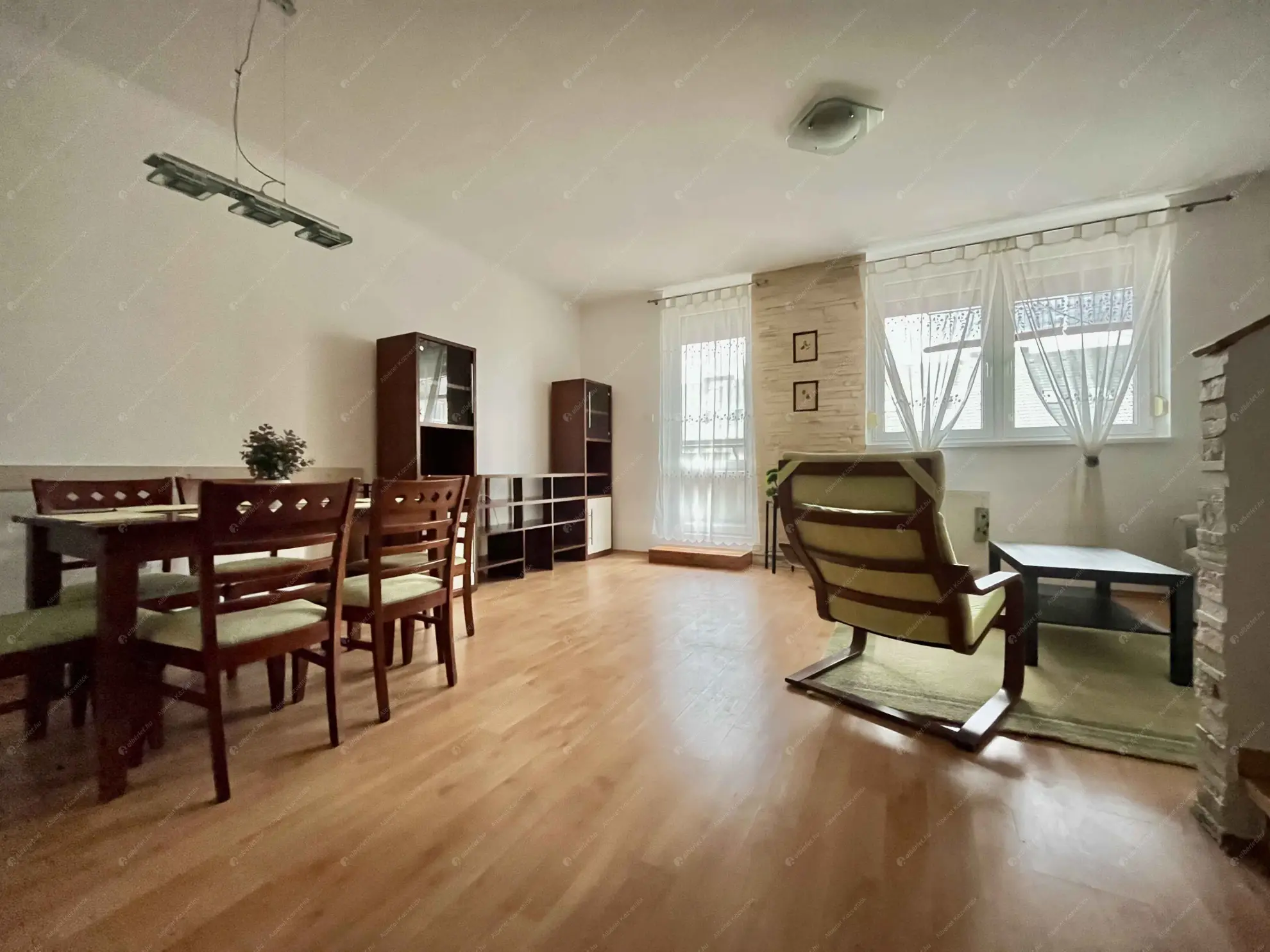 Kiadó albérlet 400000 Ft/hó áron: Budapest, XIII. kerület  Petneházy utca. Mérete: 90 nm, 2 szobás | Alberlet.hu - 6607018