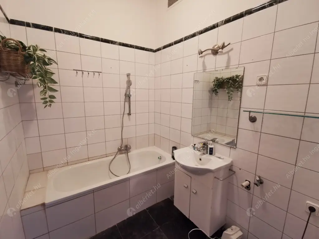Kiadó albérlet 300000 Ft/hó áron: Budapest, XIII. kerület  Pozsonyi út. Mérete: 60 nm, 2 szobás | Alberlet.hu - 6591845
