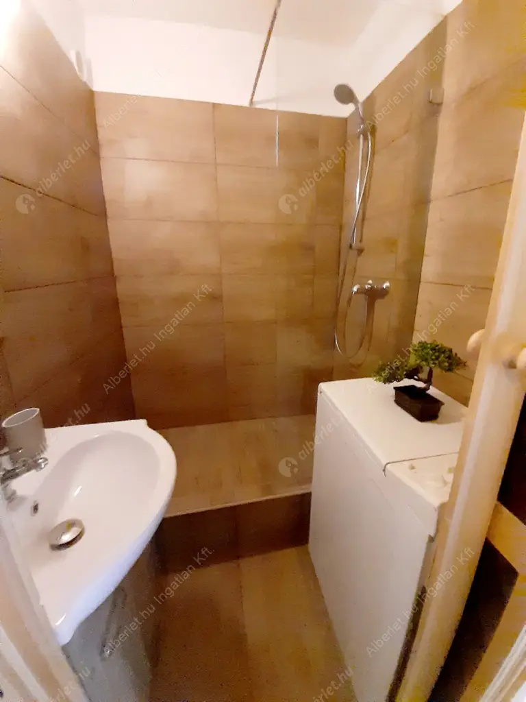 Kiadó albérlet 380000 Ft/hó áron: Budapest, XIII. kerület  Pozsonyi út. Mérete: 70 nm, 1 szobás | Alberlet.hu - 6598879