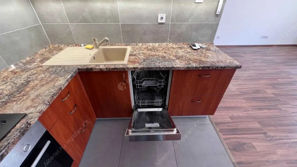 Kiadó albérlet 400000 Ft/hó áron: Budapest, XIII. kerület  Pozsonyi út. Mérete: 77 nm, 4 szobás | Alberlet.hu - 6577502