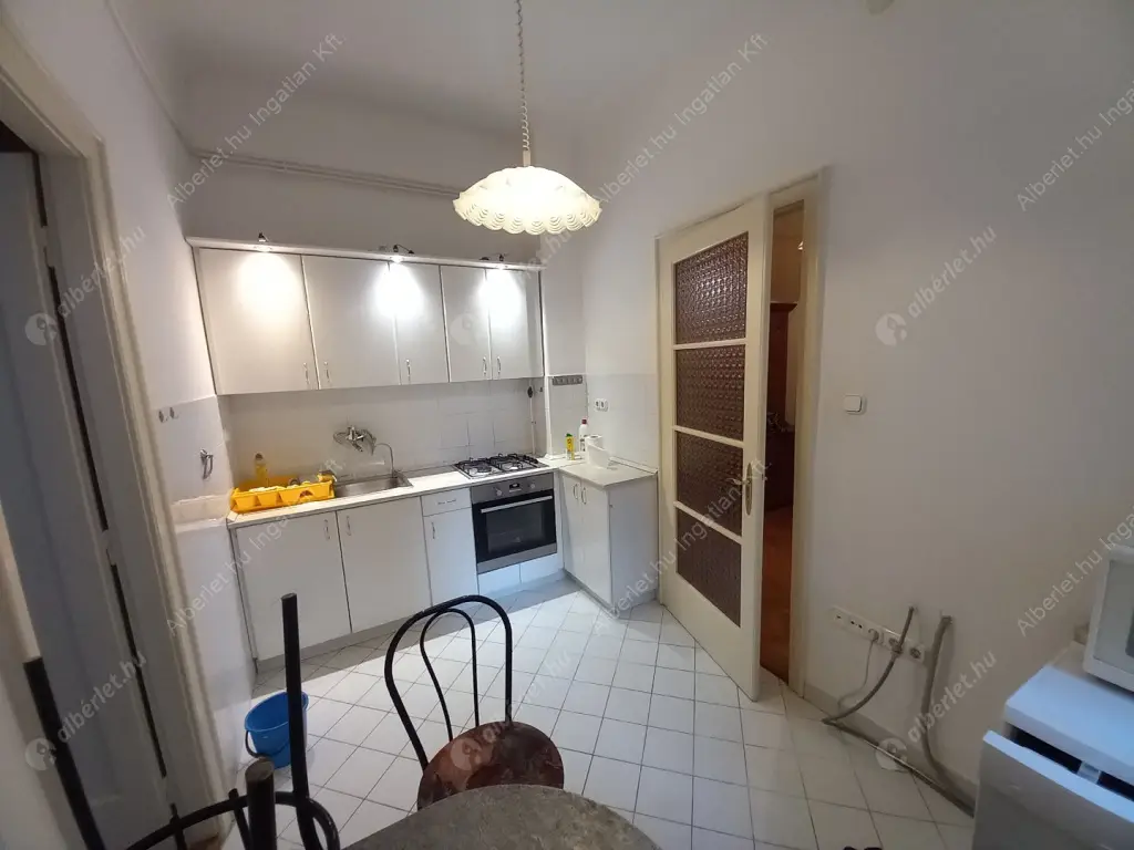 Kiadó albérlet 290000 Ft/hó áron: Budapest, XIII. kerület  Pozsonyi út. Mérete: 81 nm, 2 szobás | Alberlet.hu - 6584369