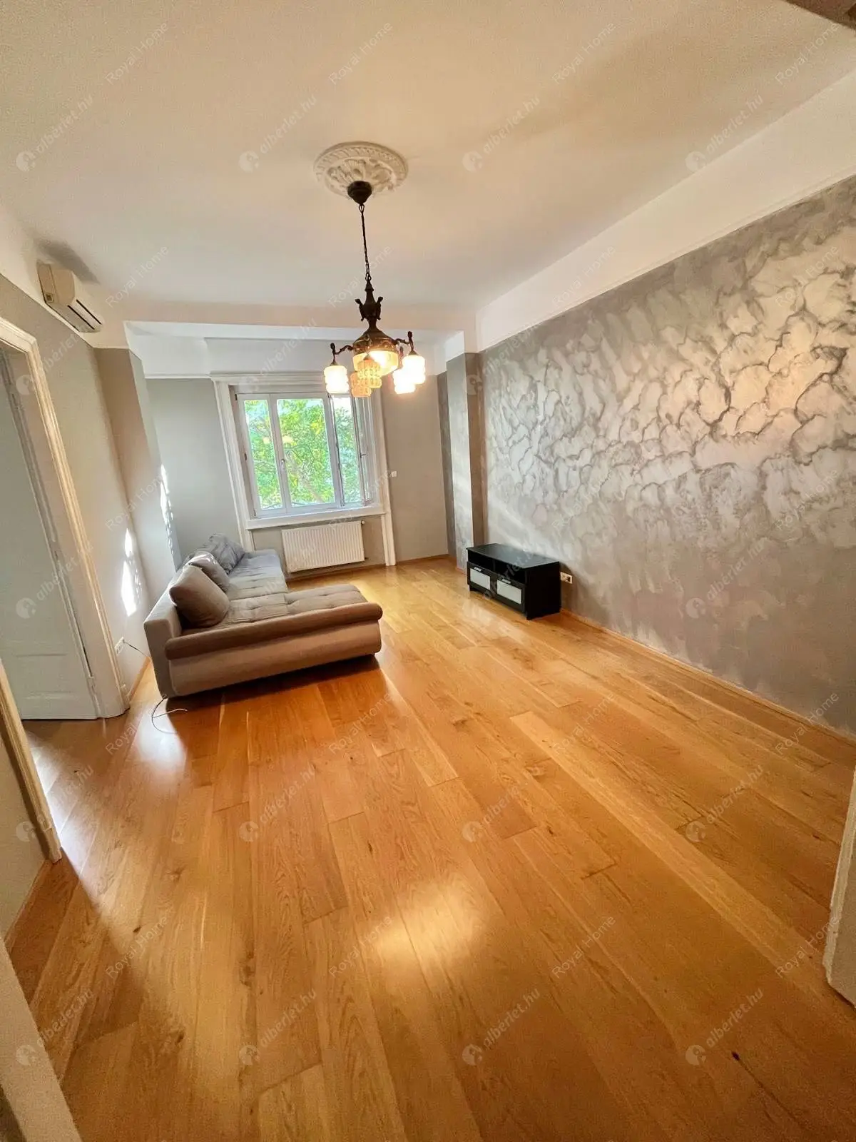 Kiadó albérlet 365000 Ft/hó áron: Budapest, XIII. kerület  Pozsonyi út. Mérete: 84 nm, 2 szobás | Alberlet.hu - 6585789