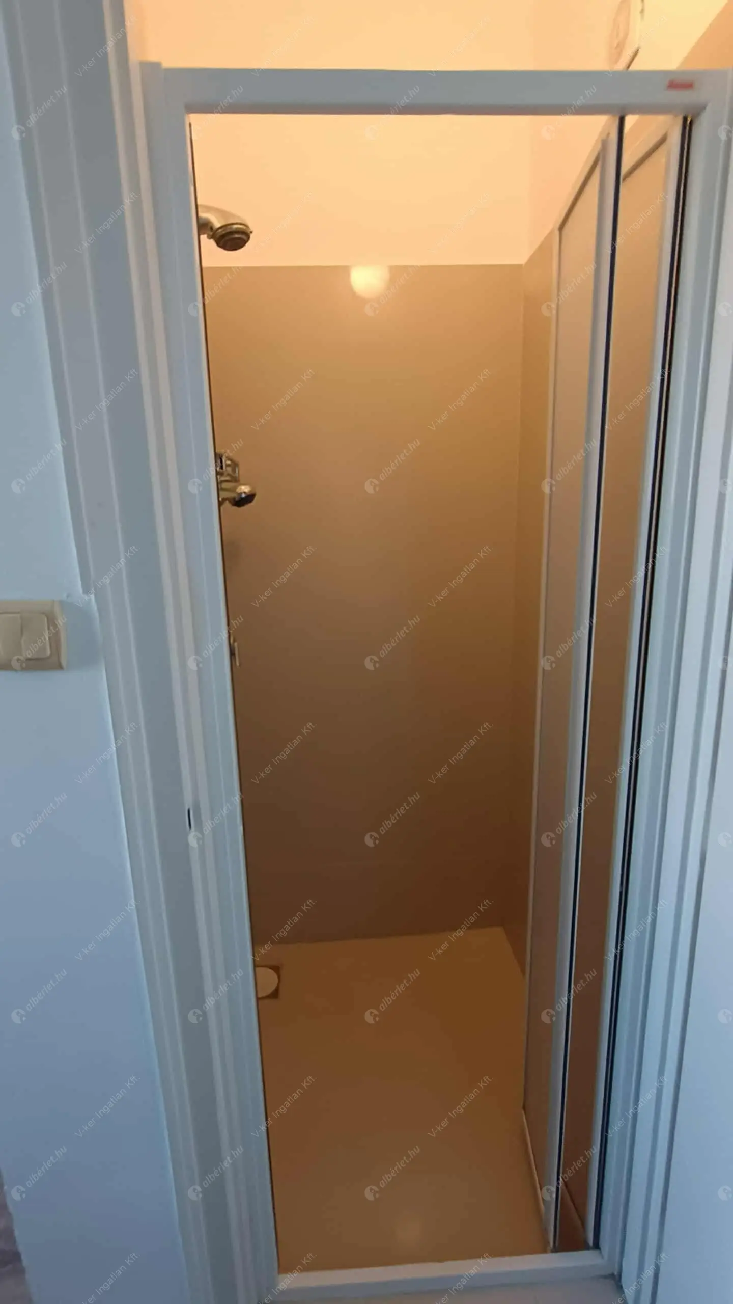 Kiadó albérlet 490000 Ft/hó áron: Budapest, XIII. kerület  Pozsonyi út. Mérete: 92 nm, 3 szobás | Alberlet.hu - 6574932