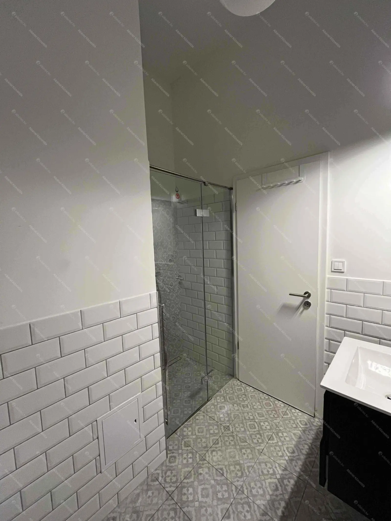 Kiadó albérlet 210000 Ft/hó áron: Budapest, XIII. kerület  Radnóti Miklós utca. Mérete: 26 nm, 1 szobás | Alberlet.hu - 6643582