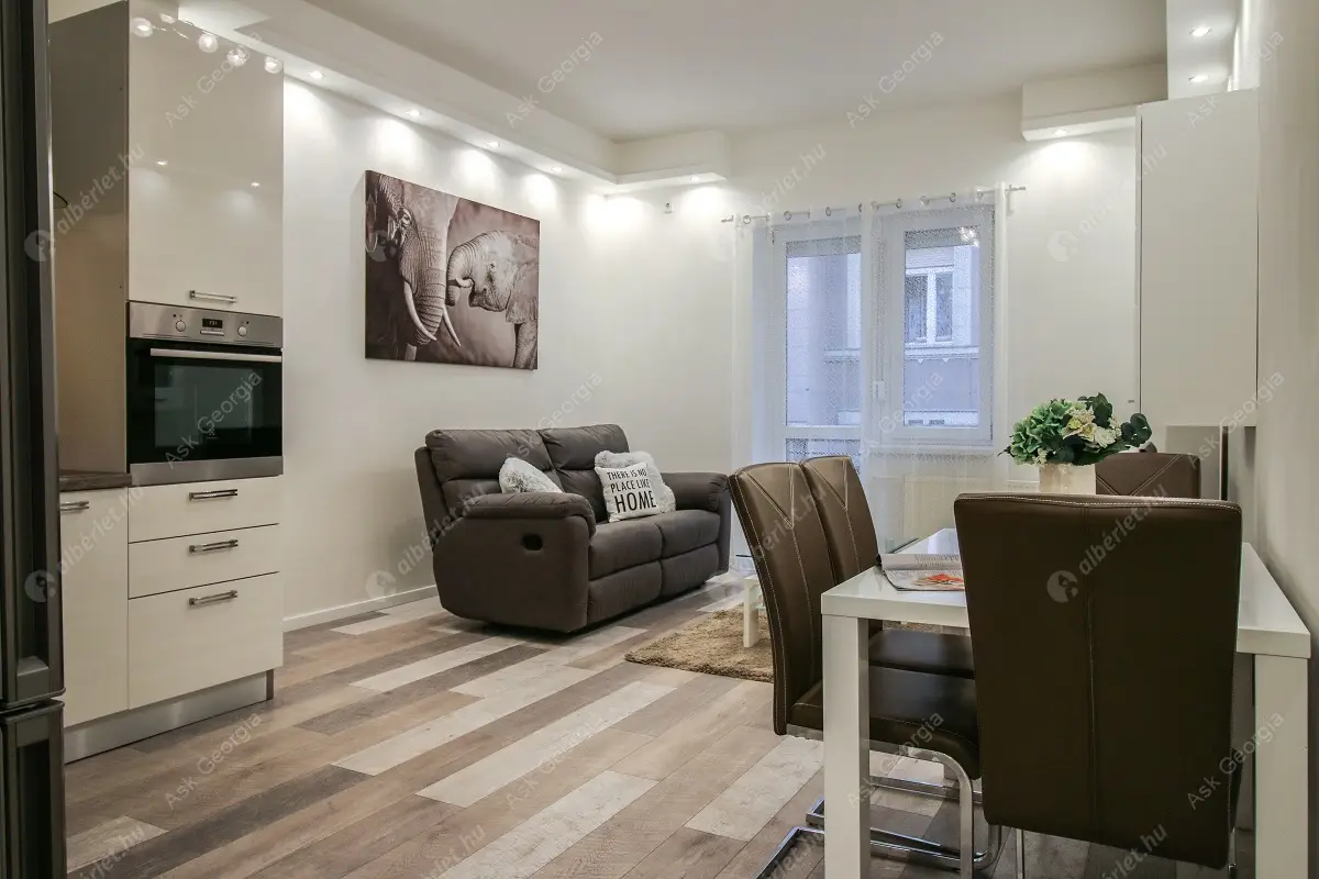 Kiadó albérlet 240000 Ft/hó áron: Budapest, XIII. kerület  Radnóti Miklós utca. Mérete: 42 nm, 2 szobás | Alberlet.hu - 6605257