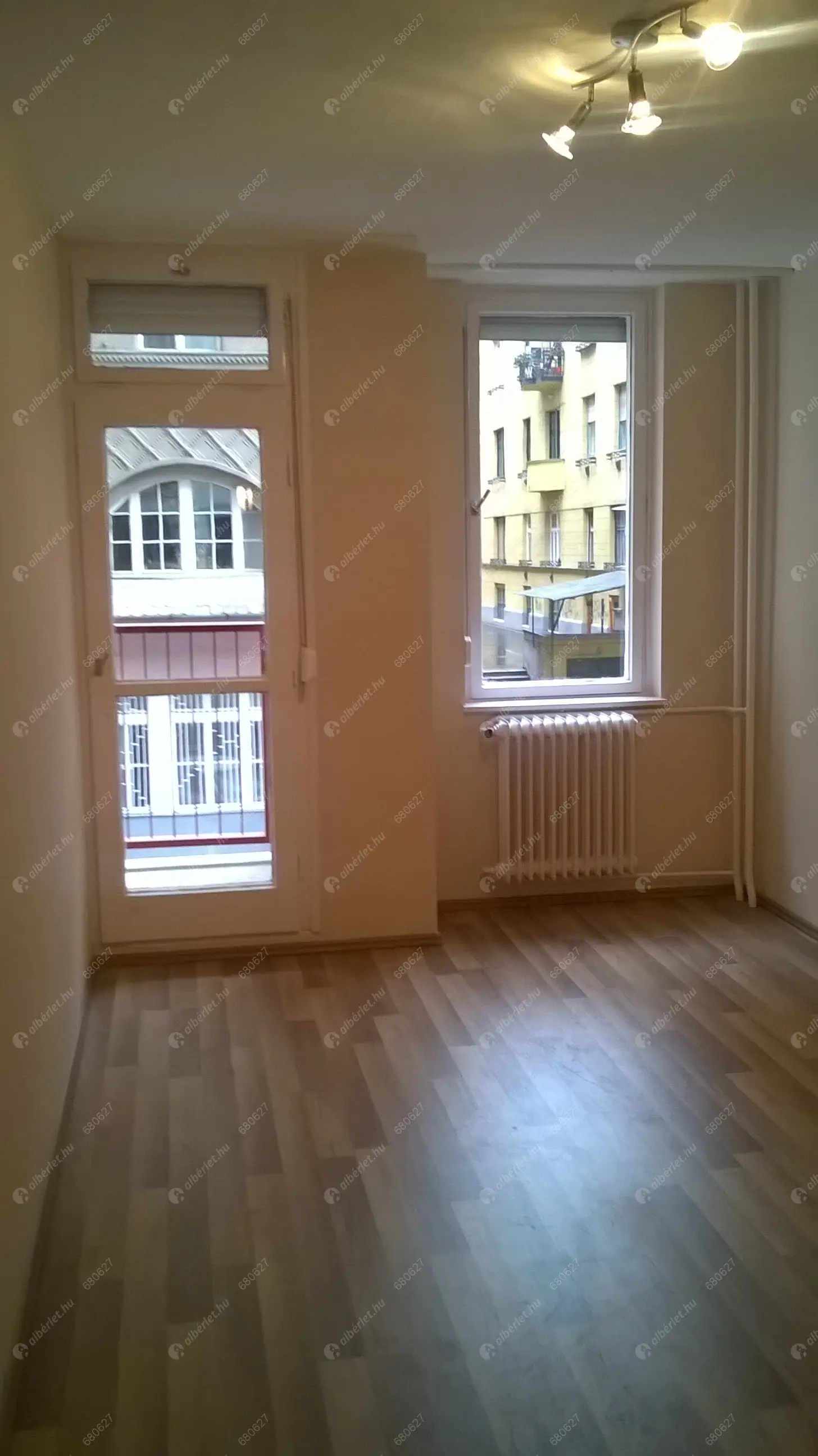 Kiadó albérlet 330000 Ft/hó áron: Budapest, XIII. kerület  Radnóti Miklós utca. Mérete: 65 nm, 2 szobás | Alberlet.hu - 6623548