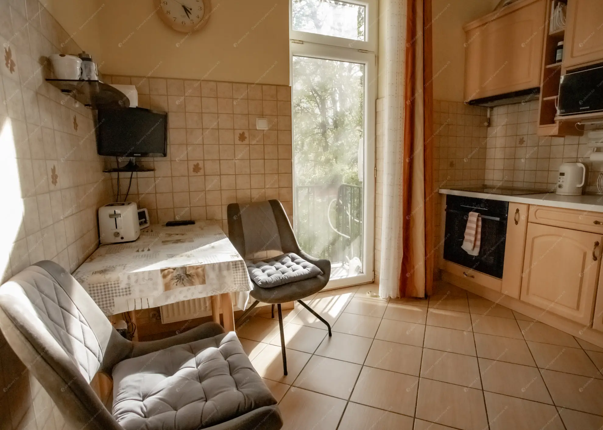 Kiadó albérlet 390000 Ft/hó áron: Budapest, XIII. kerület  Radnóti Miklós utca. Mérete: 89 nm, 2 szobás | Alberlet.hu - 6599245