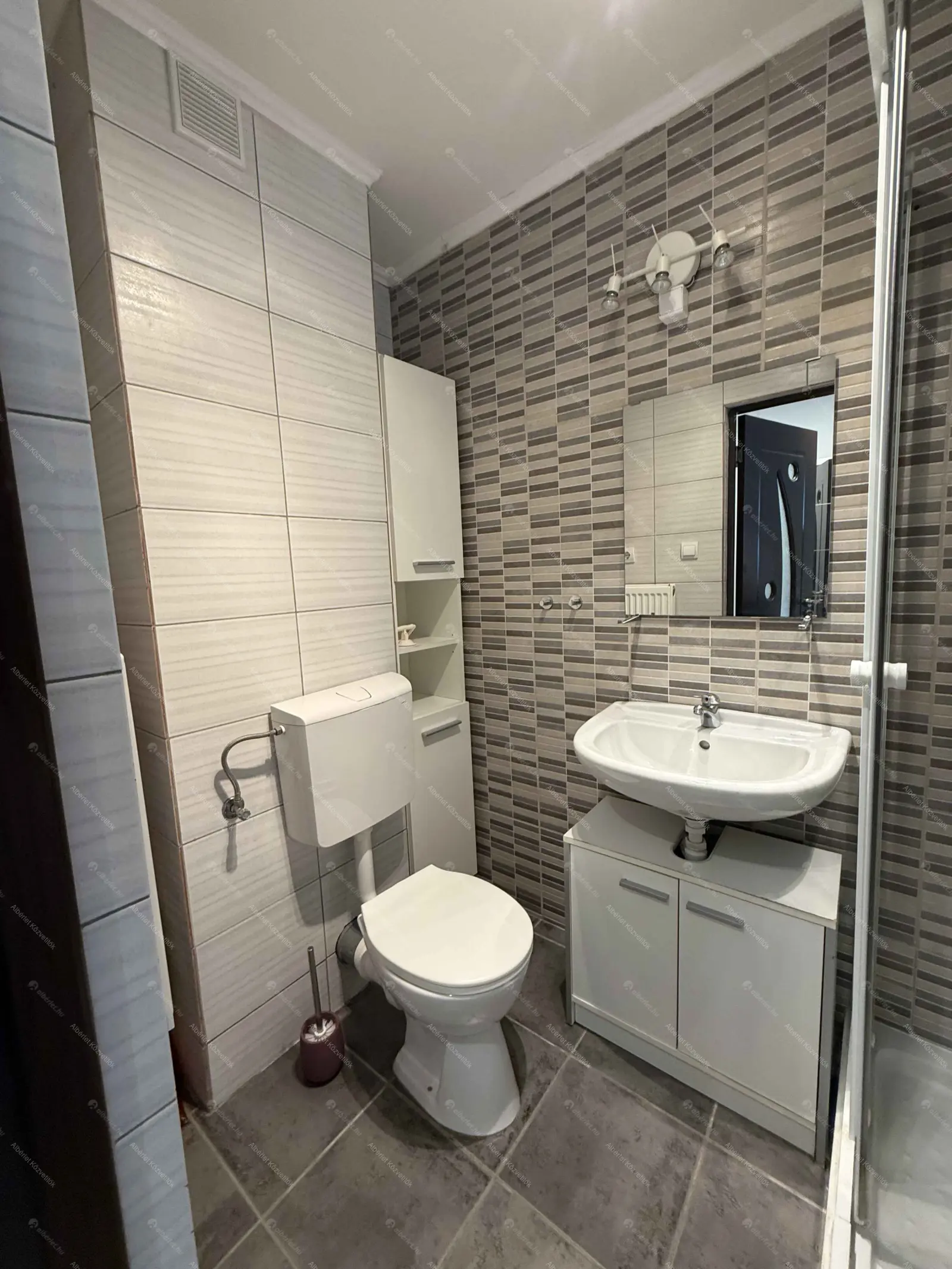 Kiadó albérlet 125000 Ft/hó áron: Budapest, XIII. kerület  Reitter Ferenc utca. Mérete: 30 nm, 1 szobás | Alberlet.hu - 6697832