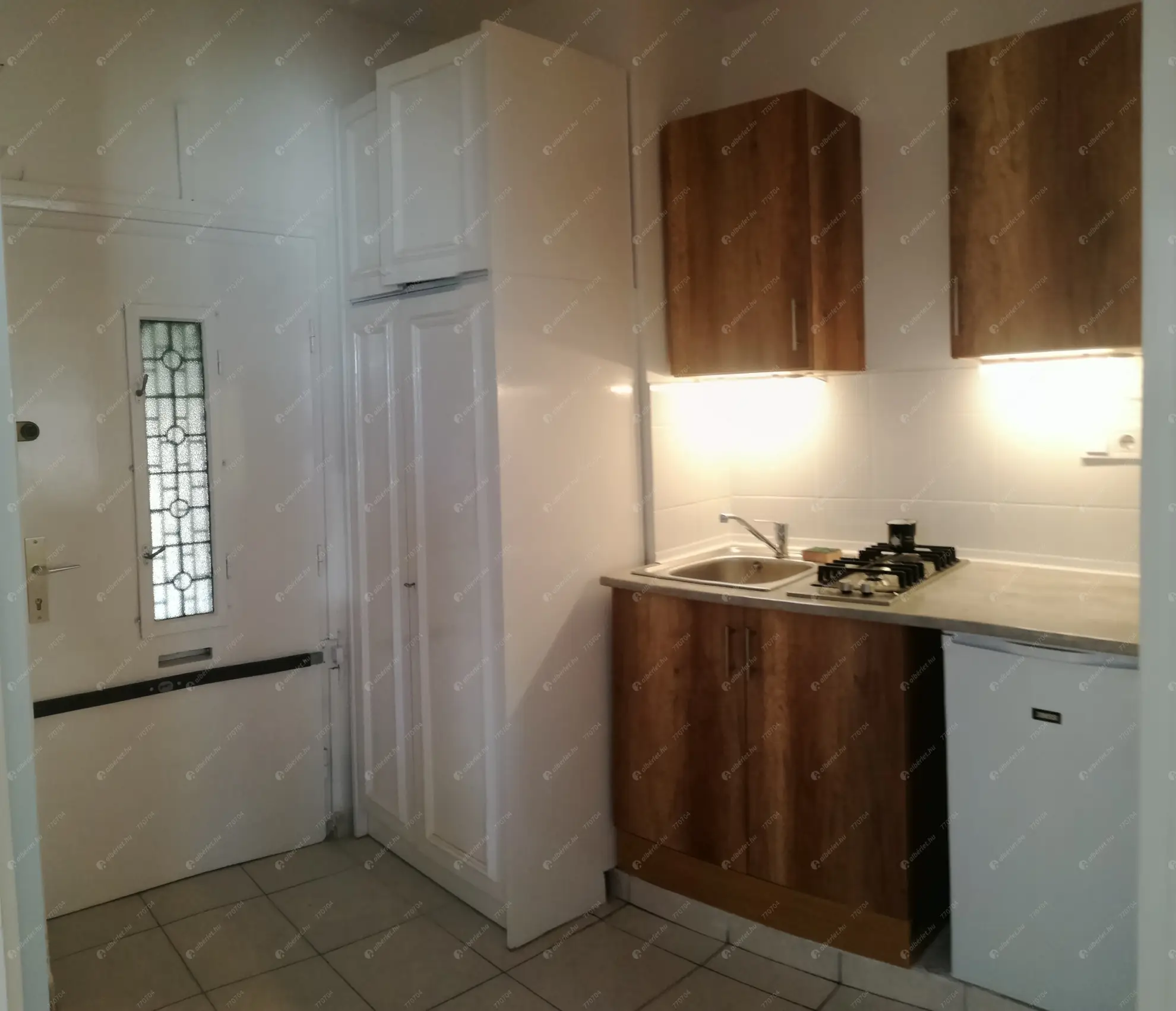 Kiadó albérlet 190000 Ft/hó áron: Budapest, XIII. kerület  Róbert Károly körút. Mérete: 37 nm, 1 szobás | Alberlet.hu - 6577109