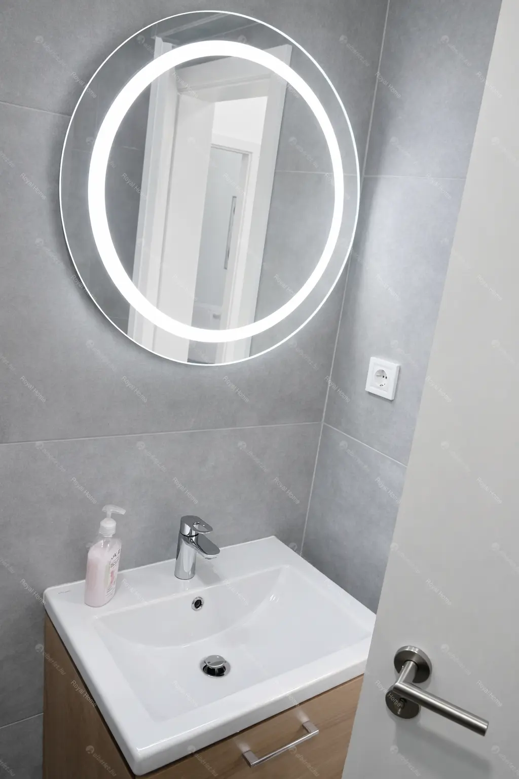 Kiadó albérlet 250000 Ft/hó áron: Budapest, XIII. kerület  Róbert Károly körút. Mérete: 37 nm, 1 szobás | Alberlet.hu - 6677769