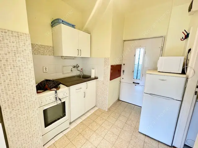 Kiadó albérlet 185000 Ft/hó áron: Budapest, XIII. kerület  Róbert Károly körút. Mérete: 40 nm, 1 szobás | Alberlet.hu - 6630464