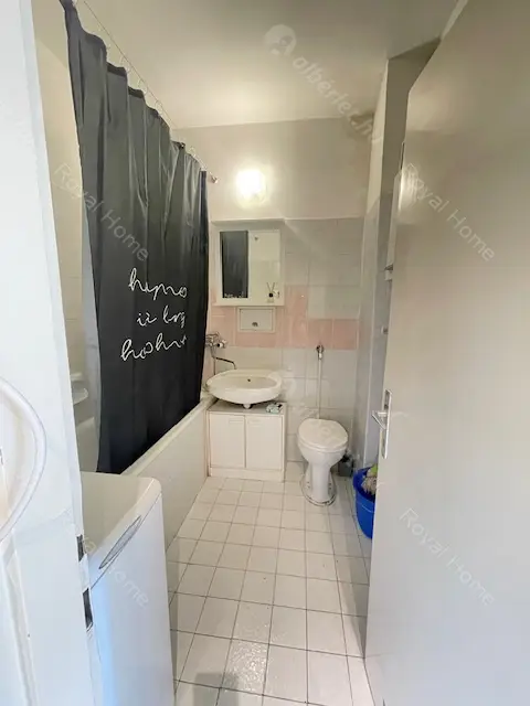 Kiadó albérlet 185000 Ft/hó áron: Budapest, XIII. kerület  Róbert Károly körút. Mérete: 40 nm, 1 szobás | Alberlet.hu - 6630471