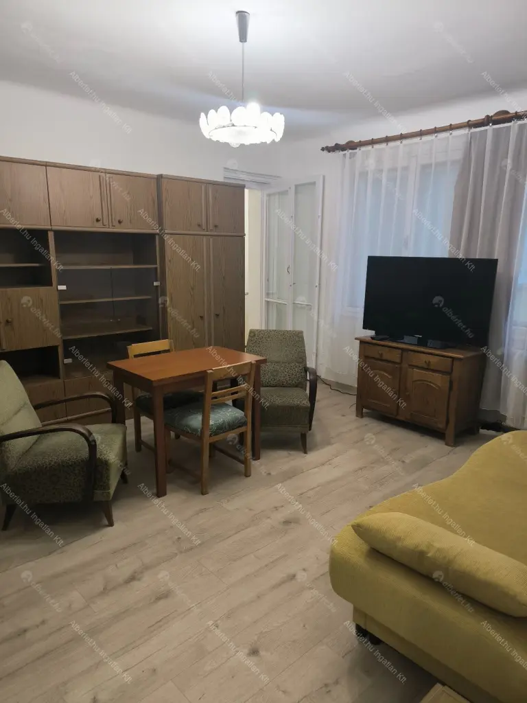 Kiadó albérlet 210000 Ft/hó áron: Budapest, XIII. kerület  Róbert Károly körút. Mérete: 42 nm, 1 szobás | Alberlet.hu - 6663571