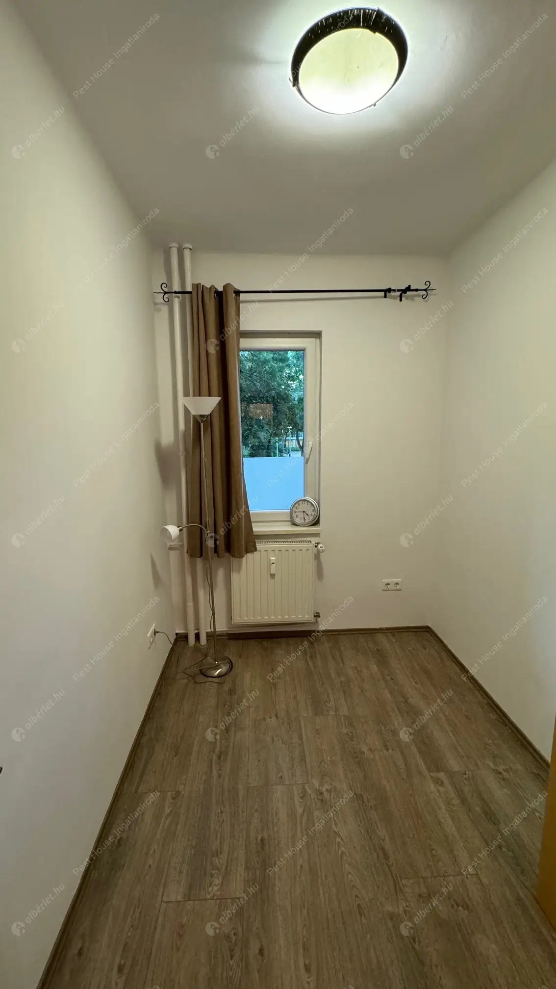 Kiadó albérlet 220000 Ft/hó áron: Budapest, XIII. kerület  Róbert Károly körút. Mérete: 43 nm, 2 szobás | Alberlet.hu - 6572590