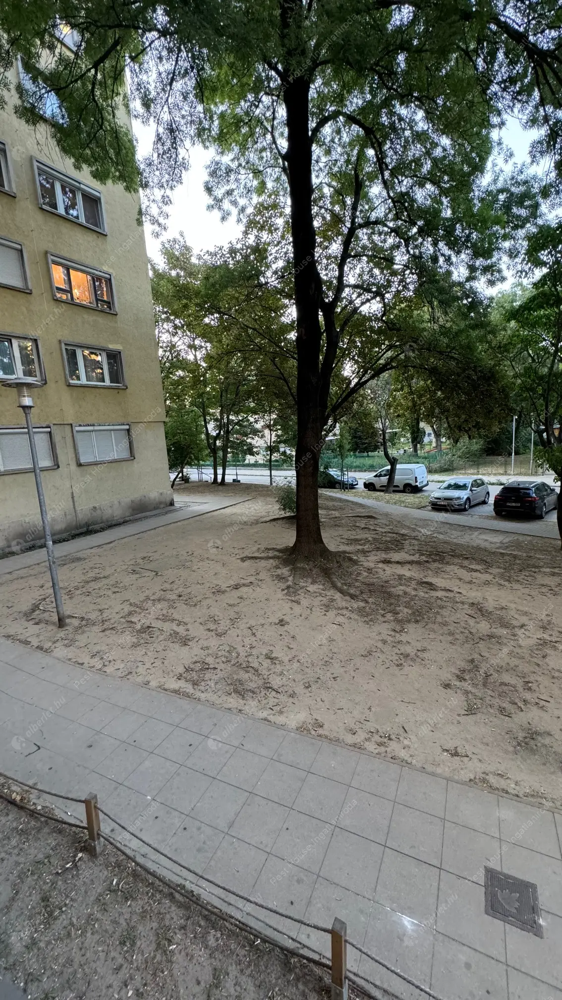 Kiadó albérlet 220000 Ft/hó áron: Budapest, XIII. kerület  Róbert Károly körút. Mérete: 43 nm, 2 szobás | Alberlet.hu - 6572607