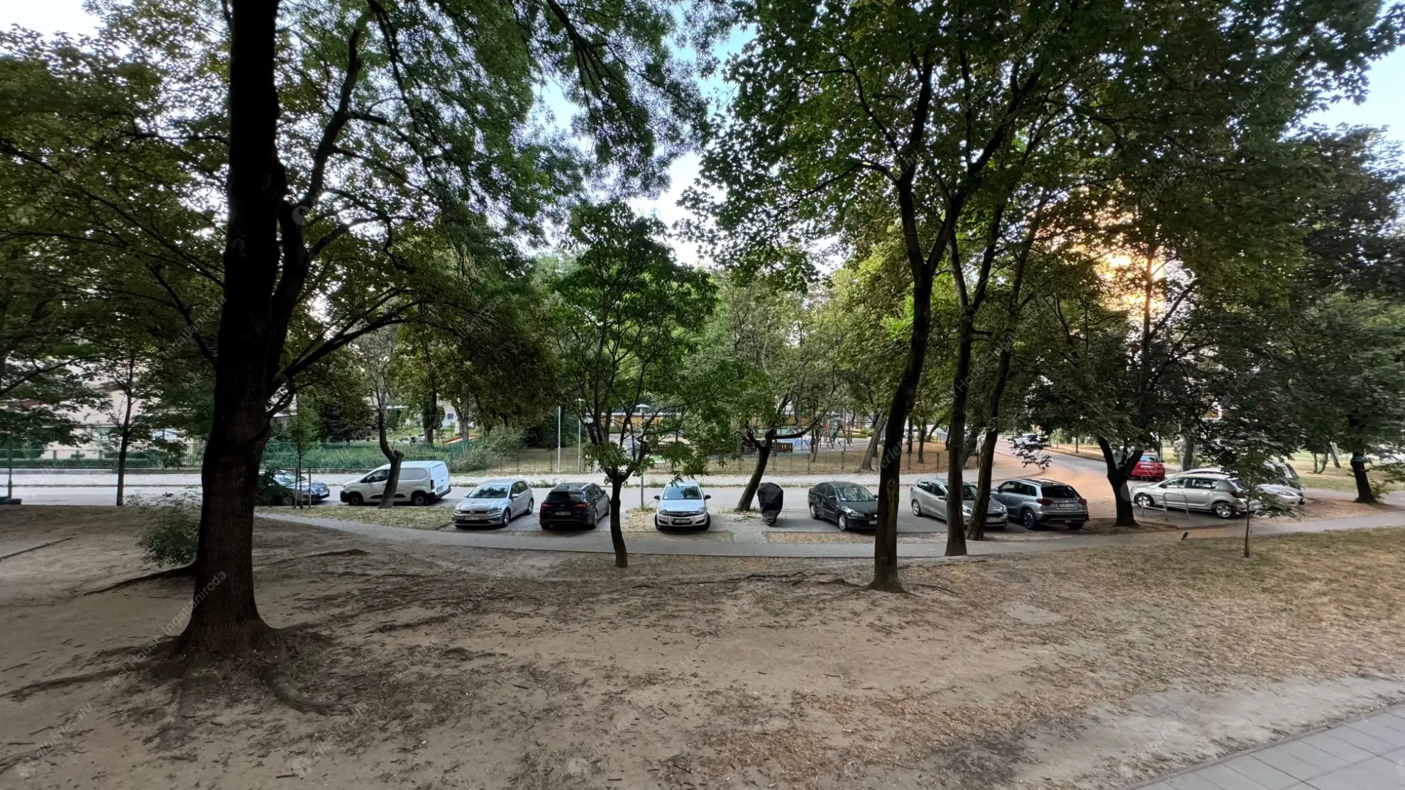 Kiadó albérlet 220000 Ft/hó áron: Budapest, XIII. kerület  Róbert Károly körút. Mérete: 43 nm, 2 szobás | Alberlet.hu - 6572609