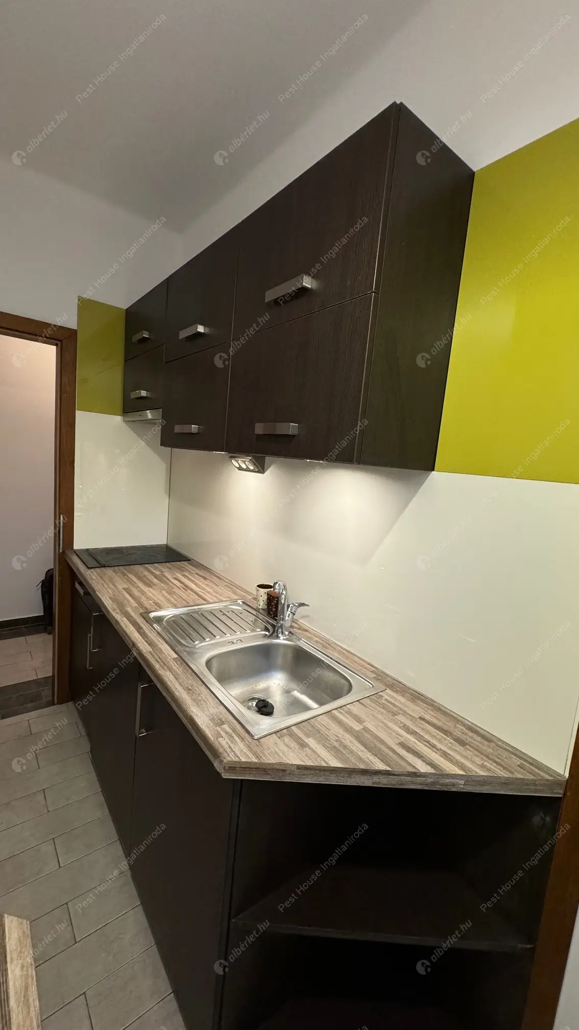 Kiadó albérlet 220000 Ft/hó áron: Budapest, XIII. kerület  Róbert Károly körút. Mérete: 43 nm, 2 szobás | Alberlet.hu - 6572611