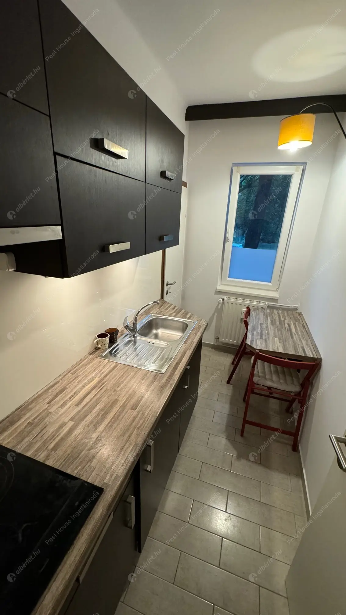 Kiadó albérlet 220000 Ft/hó áron: Budapest, XIII. kerület  Róbert Károly körút. Mérete: 43 nm, 2 szobás | Alberlet.hu - 6572615